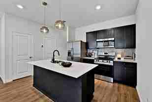 310 Arbor Dr - Photo 1 of 1