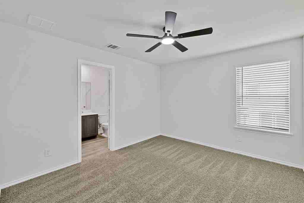 310 Arbor Dr - Photo 7 of 19