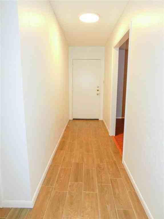 1128 Thomas St - Photo 3 of 27