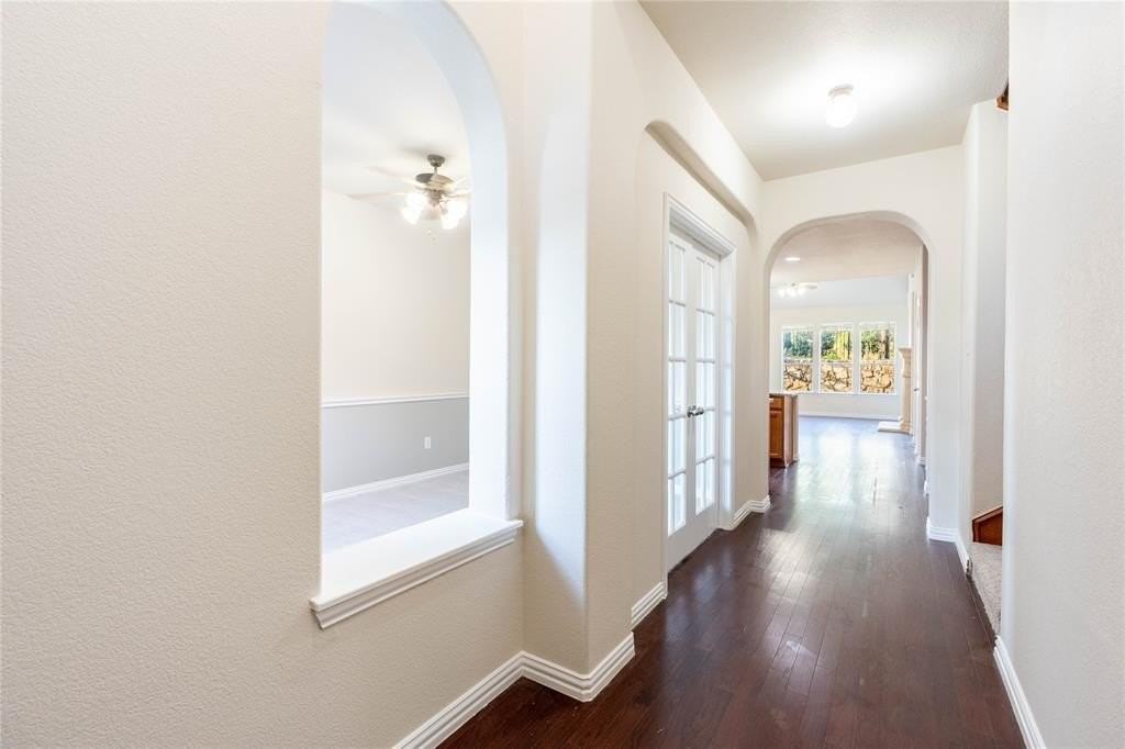 2725 Tangerine Ln - Photo 4 of 29