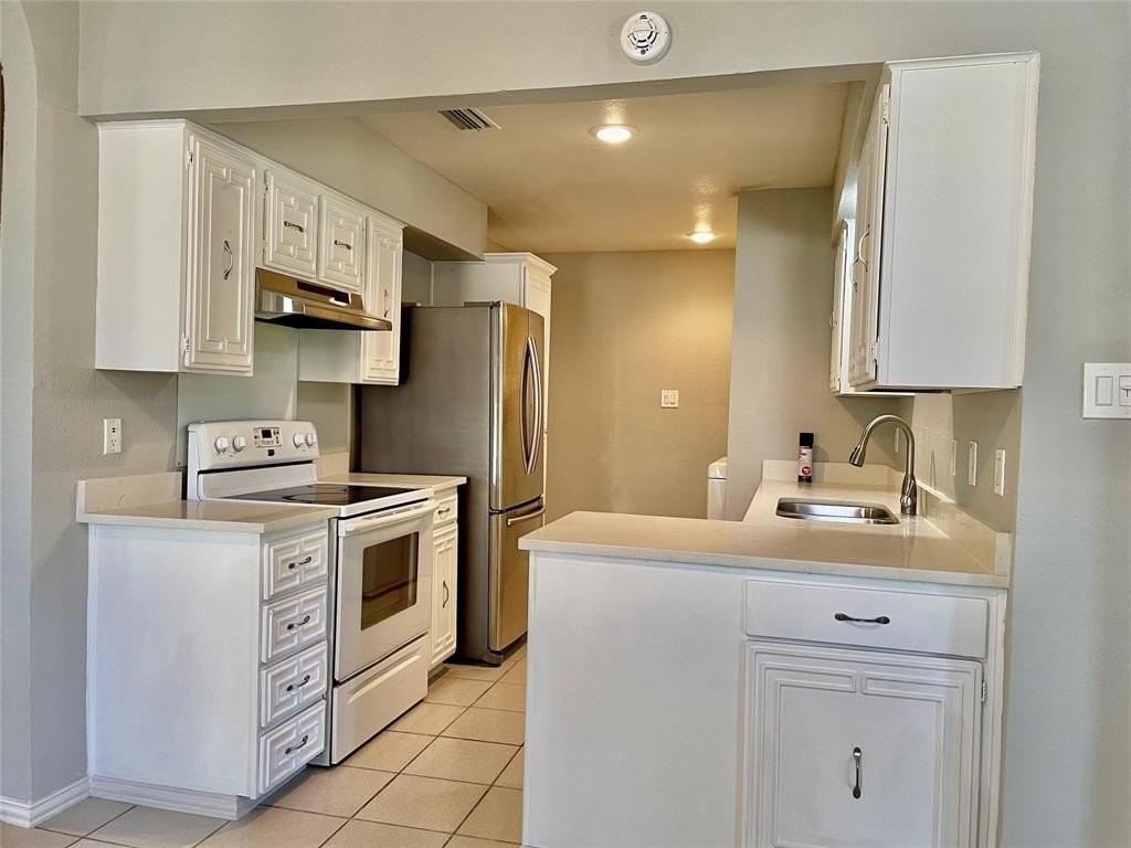 4726 Oakwood Dr - Photo 6 of 17