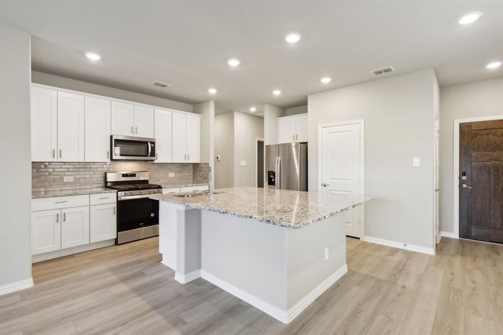 5205 Bonanza Dr - Photo 2 of 11