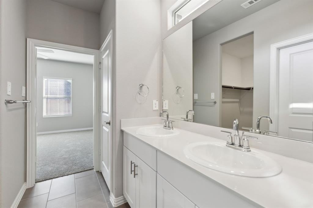 5205 Bonanza Dr - Photo 6 of 11