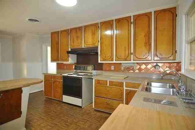 402 E Carolyn Dr - Photo 7 of 20