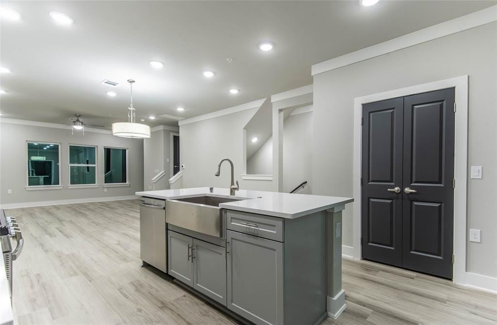 3325 Norris St - Photo 3 of 22