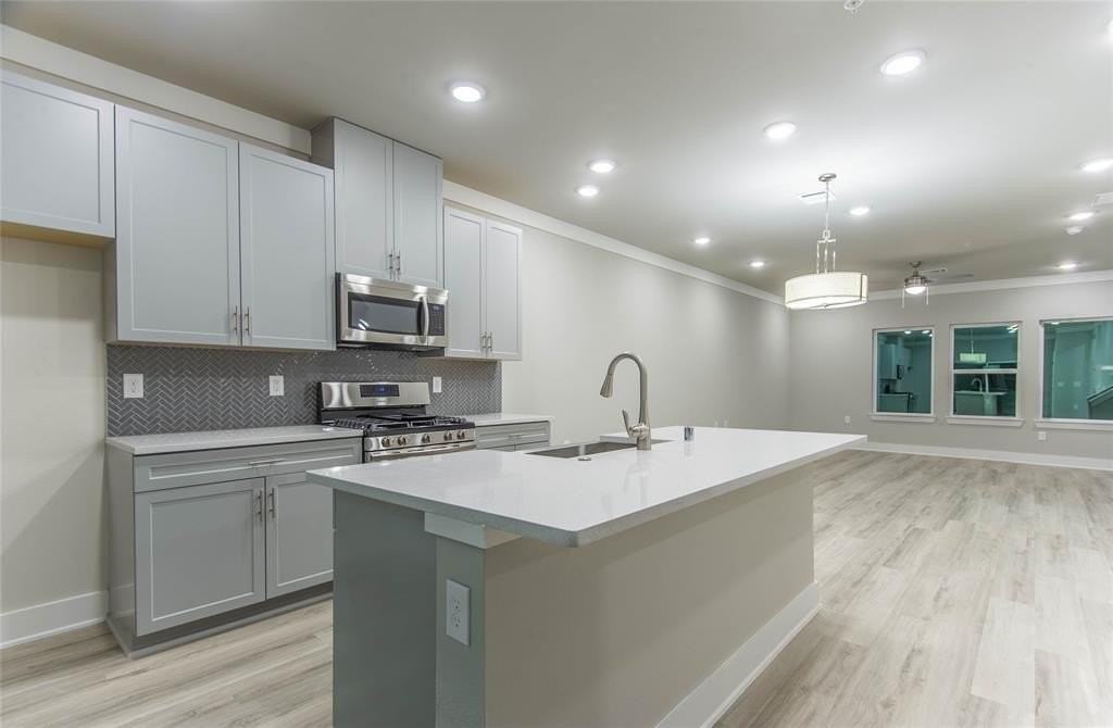 3325 Norris St - Photo 5 of 22