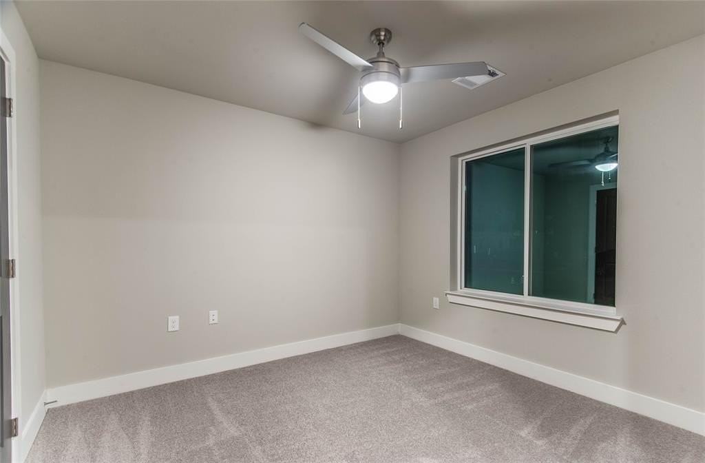 3325 Norris St - Photo 6 of 22