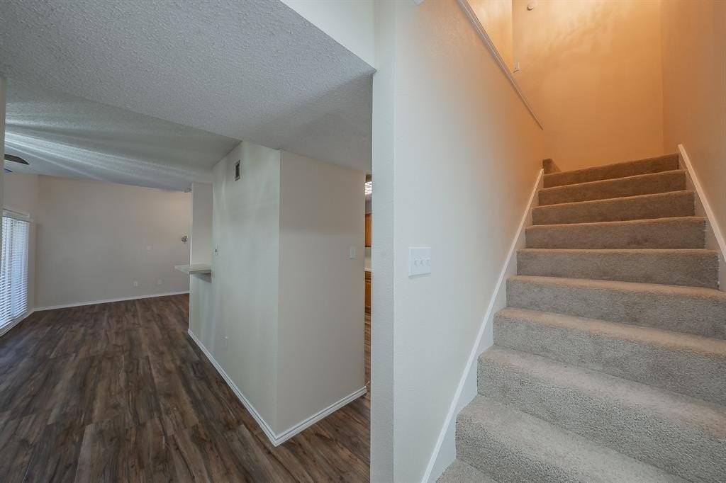 94 Morrow Dr - Photo 2 of 39