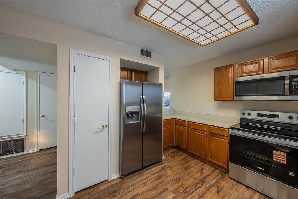 94 Morrow Dr - Photo 4 of 39