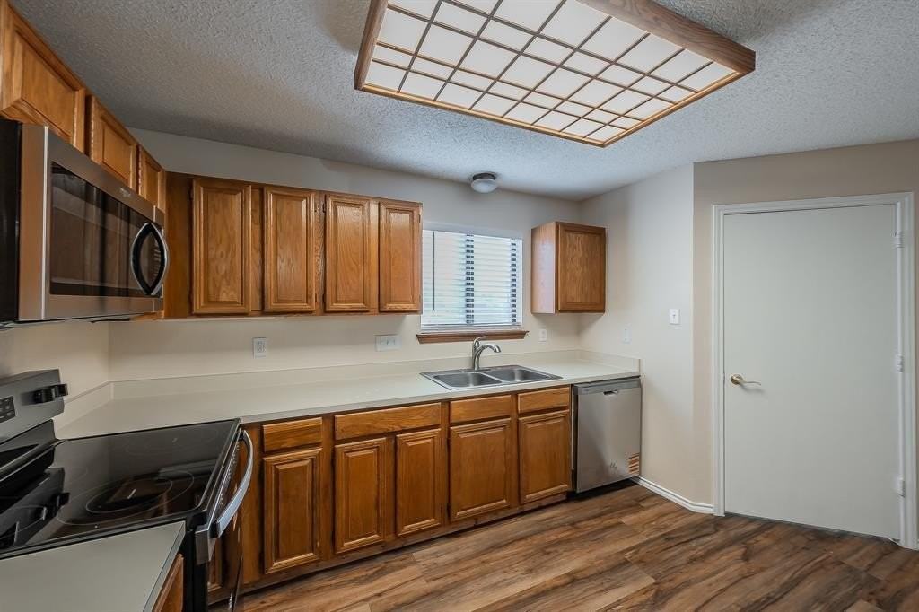 94 Morrow Dr - Photo 6 of 39