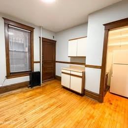 1550 N La Salle Dr #A - Photo 2 of 8