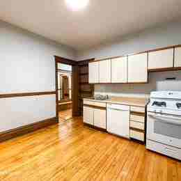 1550 N La Salle Dr #A - Photo 7 of 8