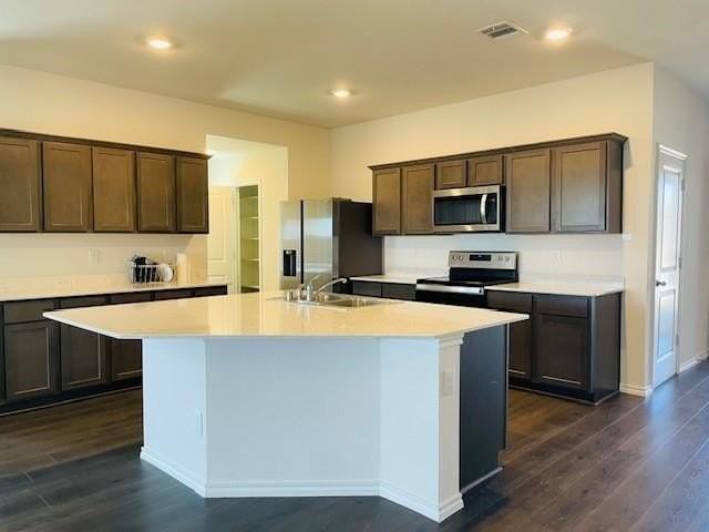 1501 Bridle Dr - Photo 6 of 38