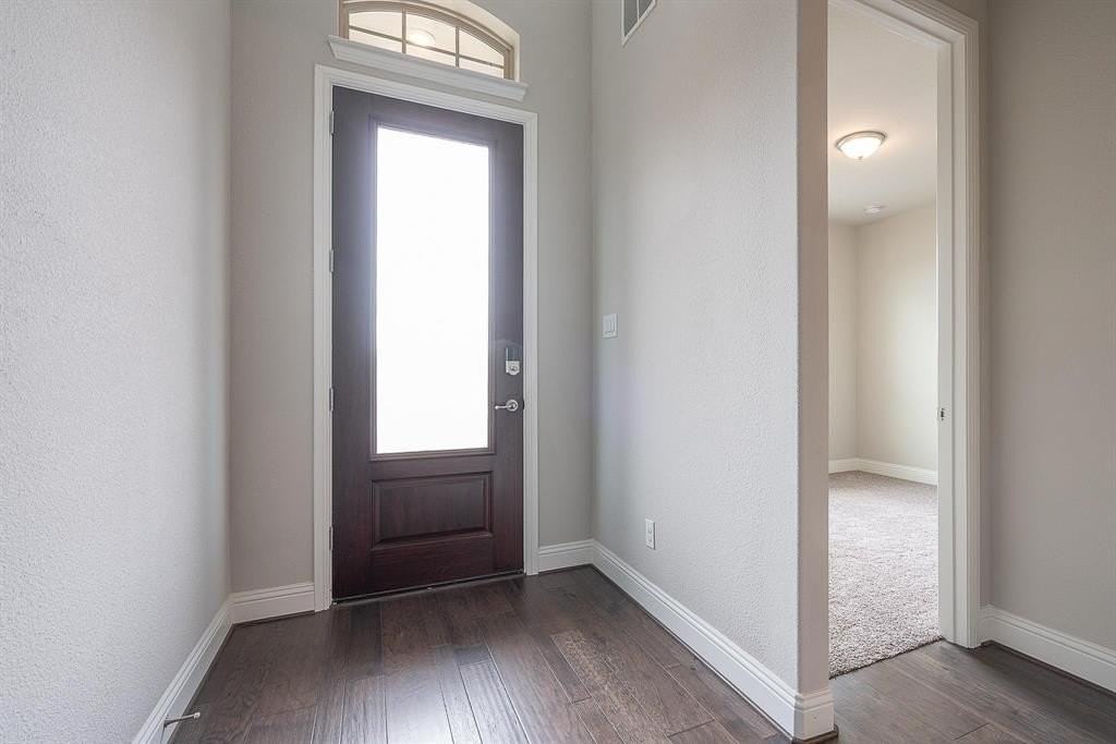 6110 Culverdale Ln - Photo 2 of 30