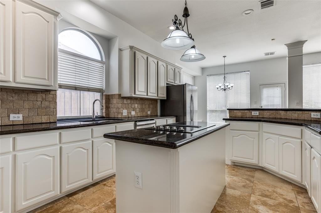 6132 Palomino Dr - Photo 2 of 25