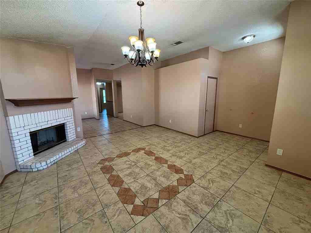 9444 Lipton Ln - Photo 4 of 20