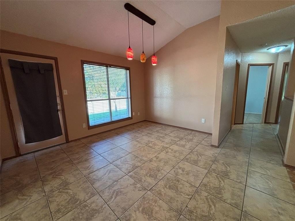 9444 Lipton Ln - Photo 6 of 20