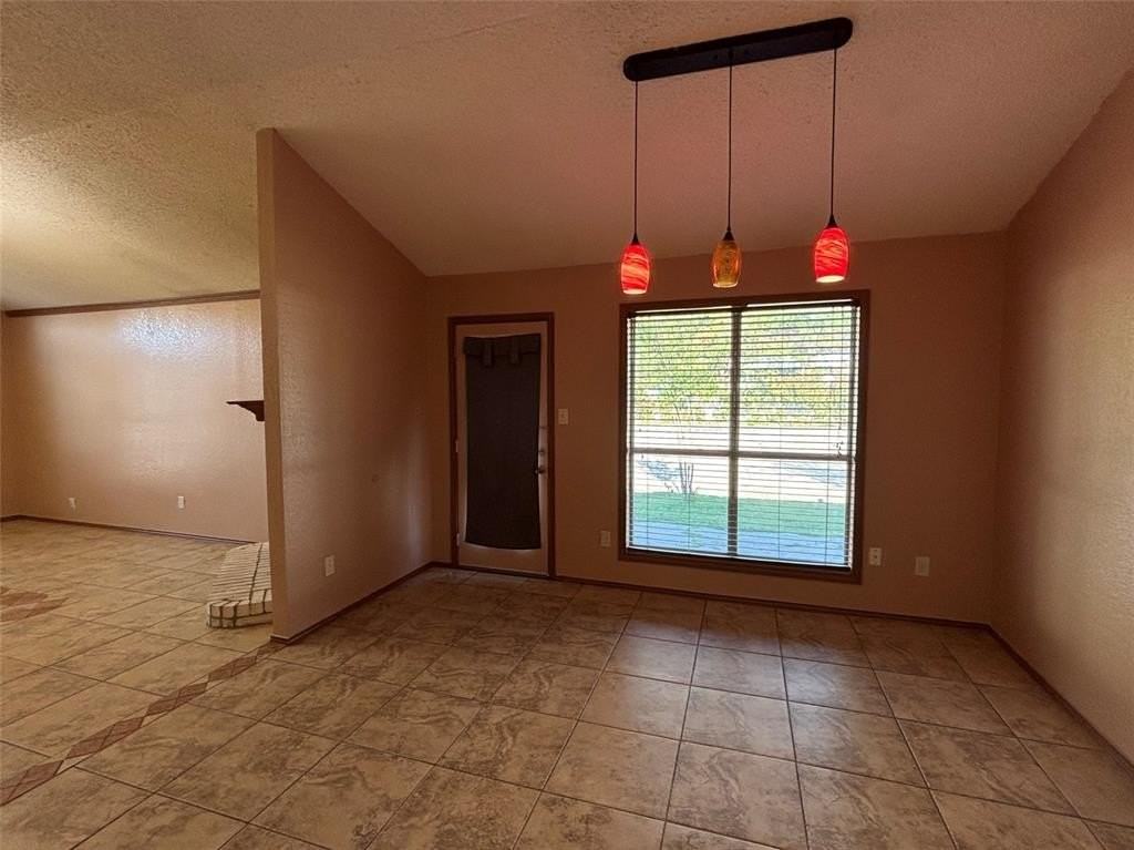 9444 Lipton Ln - Photo 7 of 20