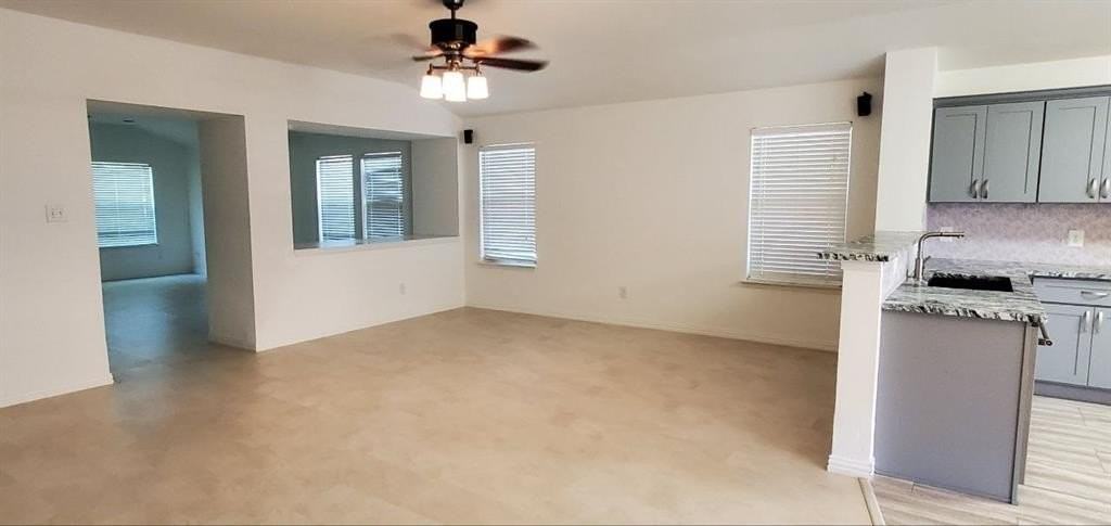 502 Darlene Trl - Photo 4 of 19