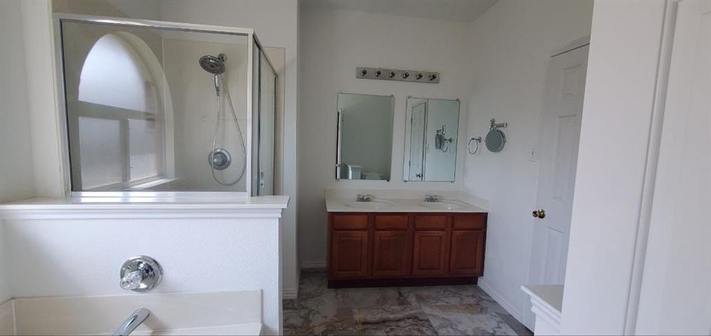 502 Darlene Trl - Photo 7 of 19