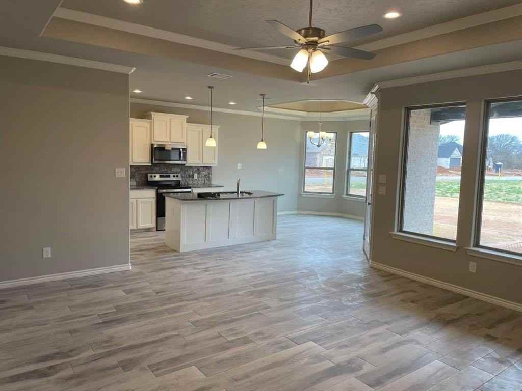 3333 Windcrest Dr - Photo 4 of 21