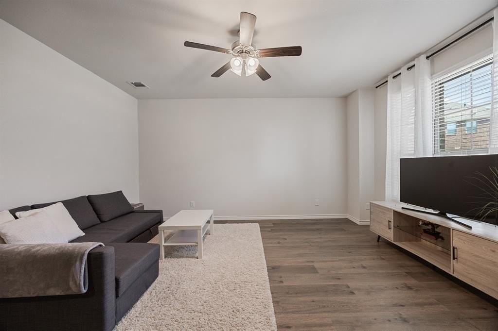 2016 Saddle Way - Photo 2 of 23