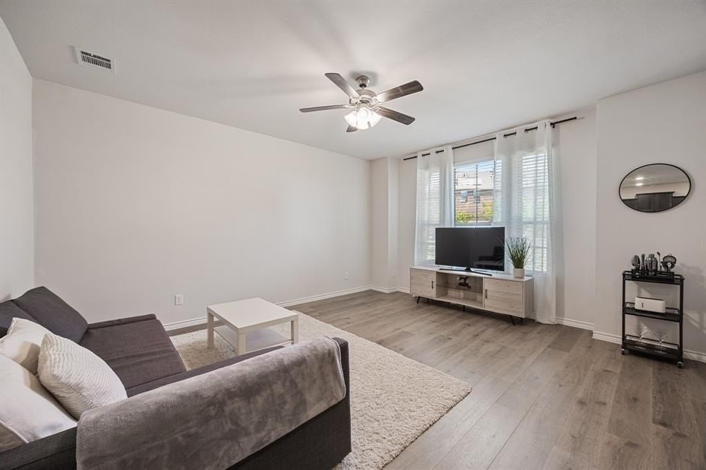 2016 Saddle Way - Photo 3 of 23