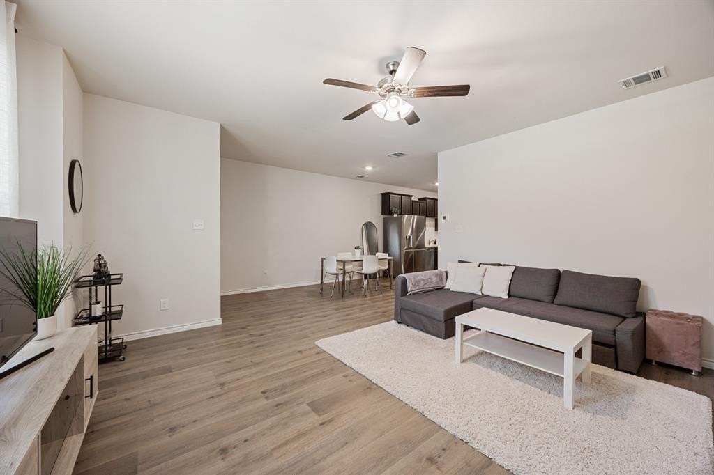 2016 Saddle Way - Photo 4 of 23