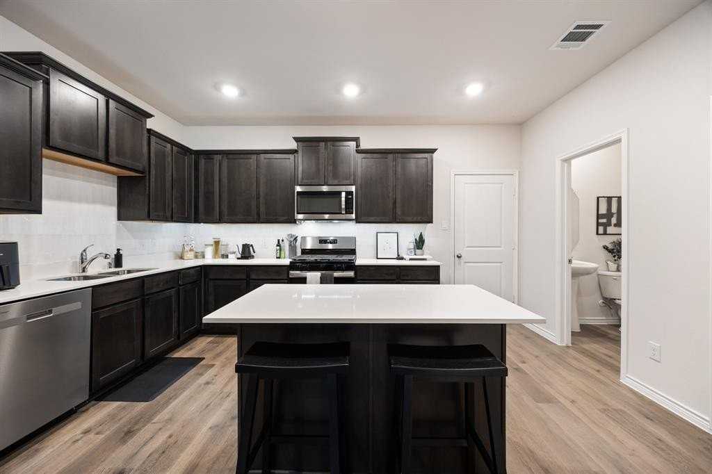 2016 Saddle Way - Photo 7 of 23