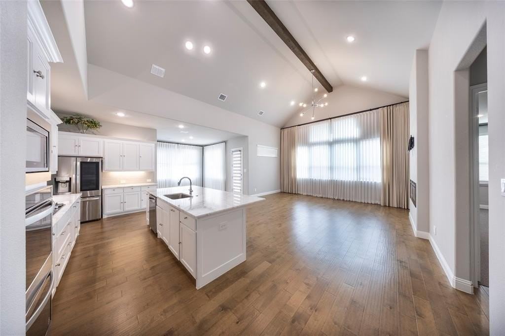 899 Panorama Dr - Photo 3 of 29