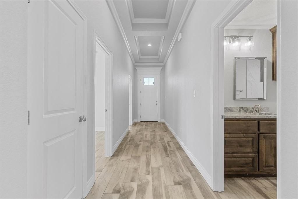 2507 Christine Dr - Photo 4 of 39