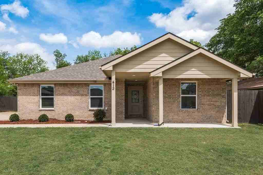 412 Town North Dr - Photo 4 of 26