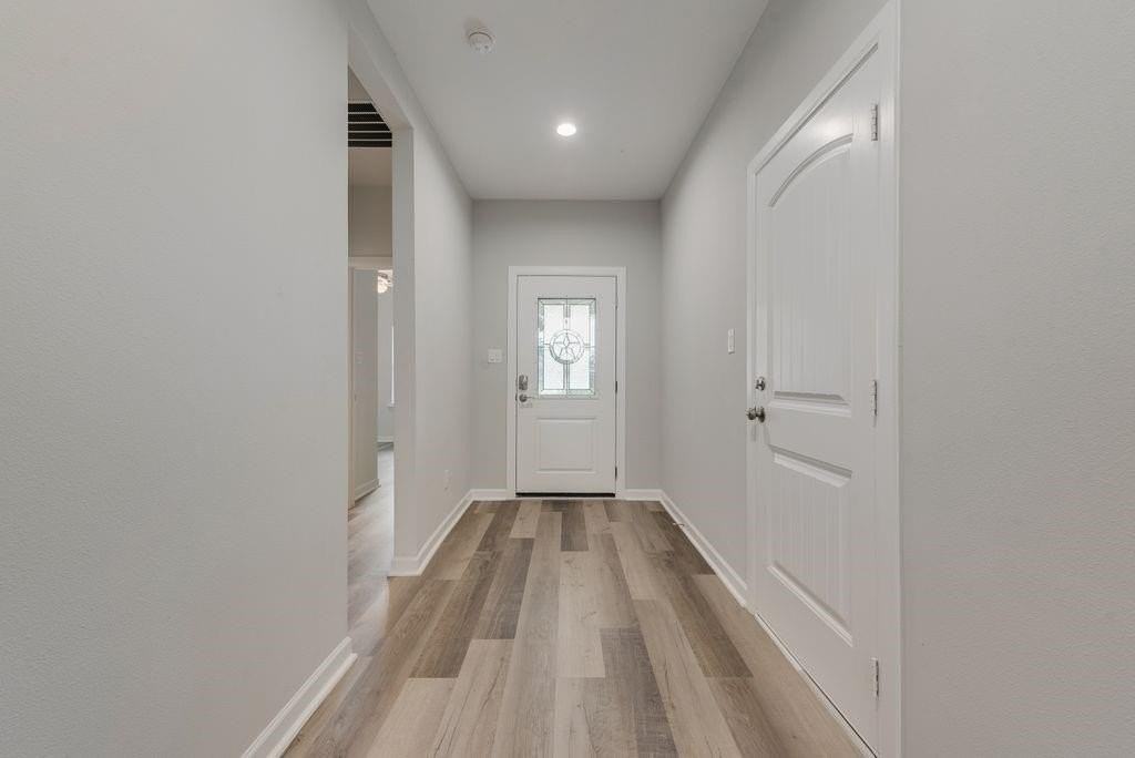 412 Town North Dr - Photo 5 of 26