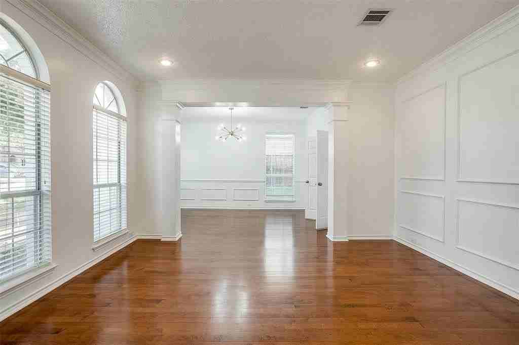 4201 Fair Oaks Dr - Photo 6 of 38