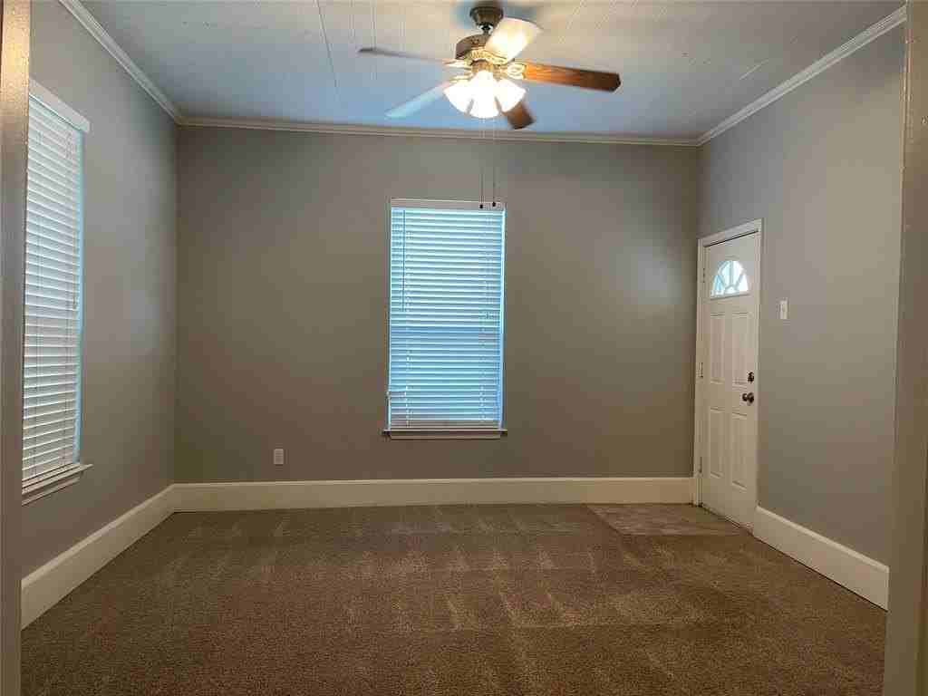 601 Bolivar St - Photo 2 of 23