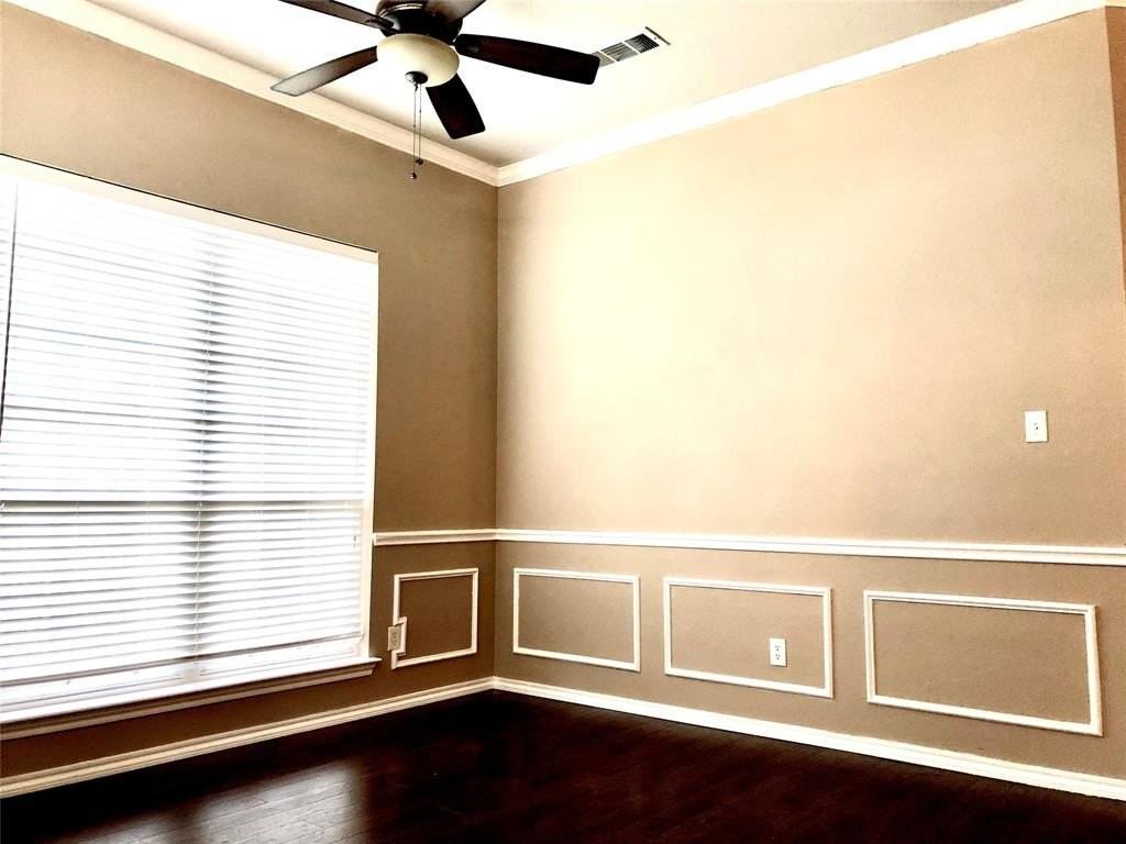 1216 Badbury Ln - Photo 3 of 26