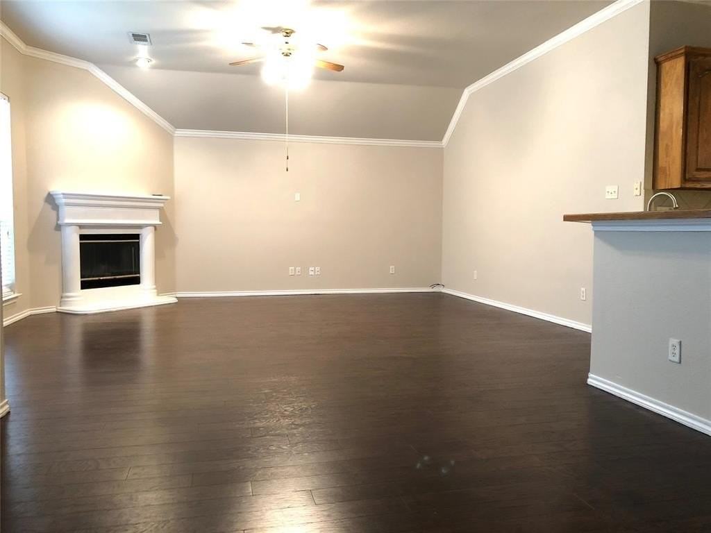 1216 Badbury Ln - Photo 5 of 26