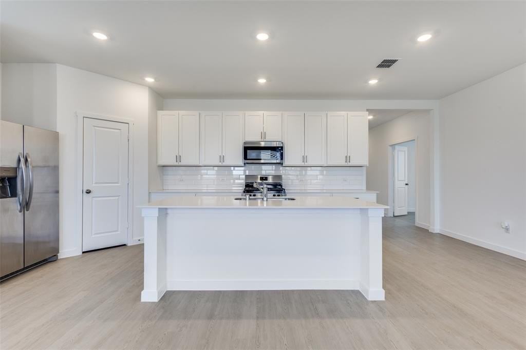 109 Caper Meadow Dr - Photo 3 of 13