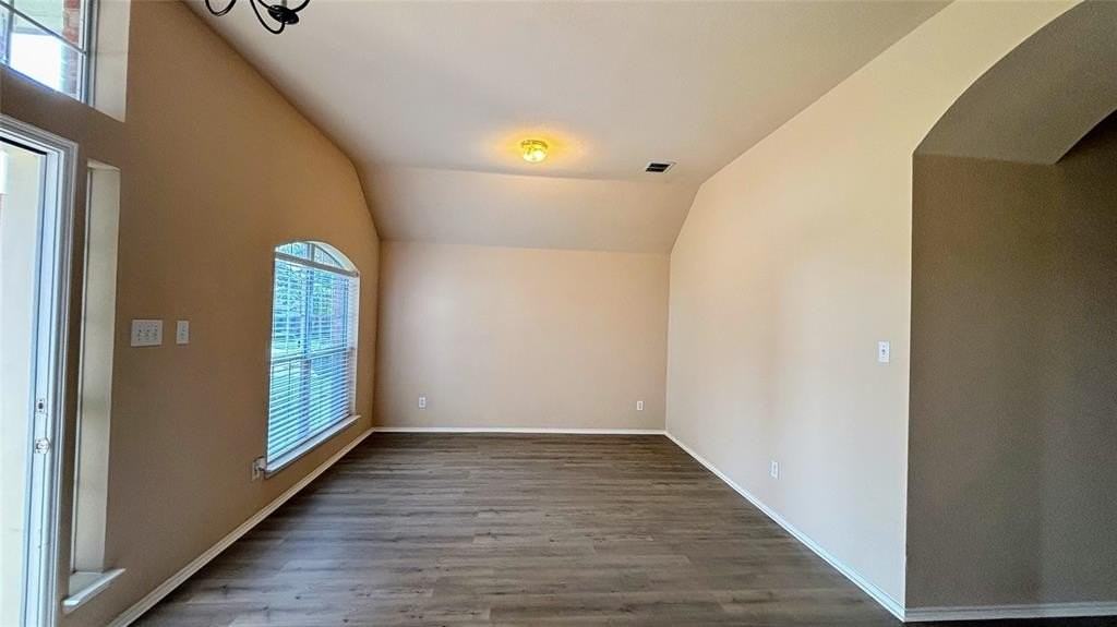 2007 Walnut Hills Ln - Photo 5 of 16