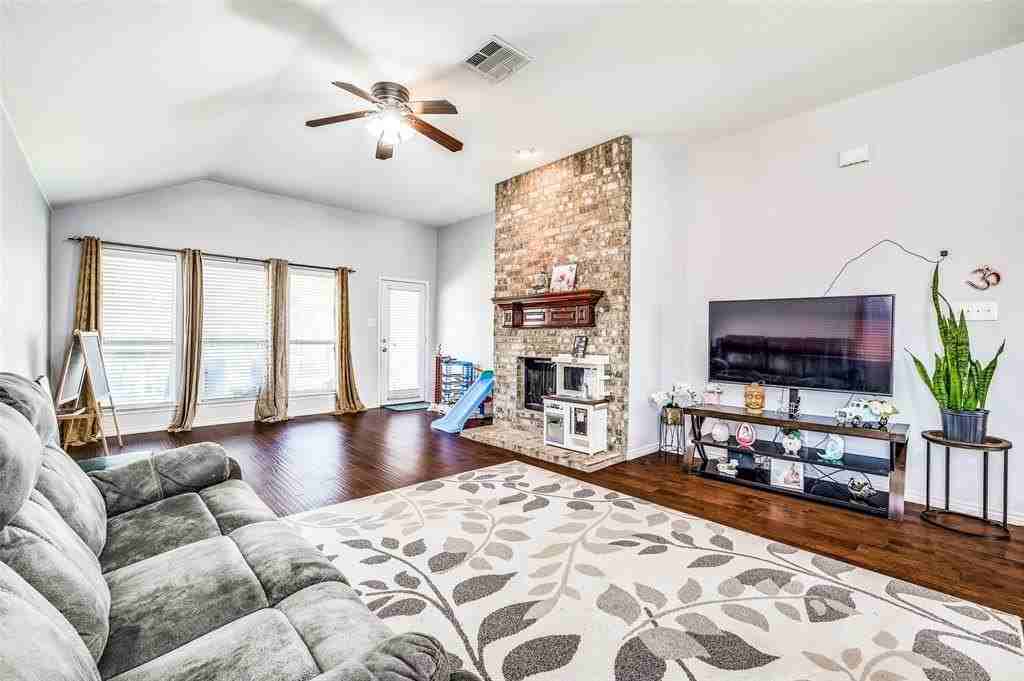 15899 Bull Run Dr - Photo 4 of 12