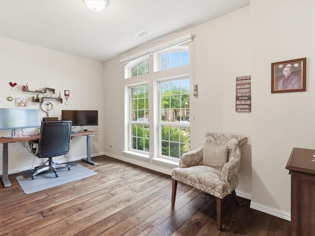 12960 Preserve Ln - Photo 5 of 40