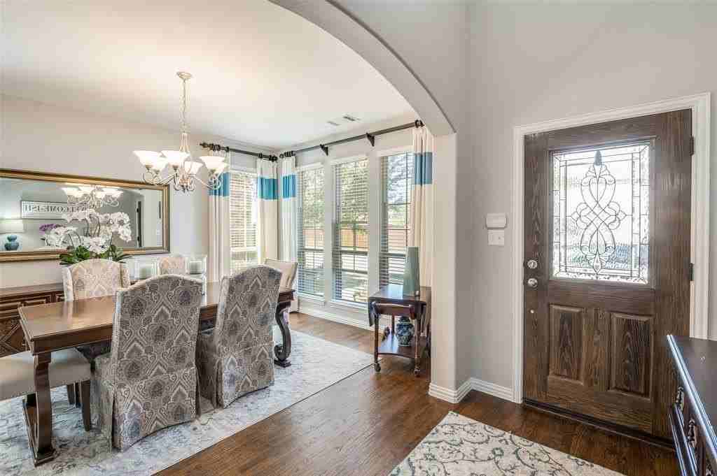 2816 Torreya Dr - Photo 2 of 39