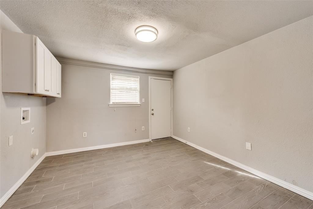 8033 Downe Dr - Photo 5 of 16