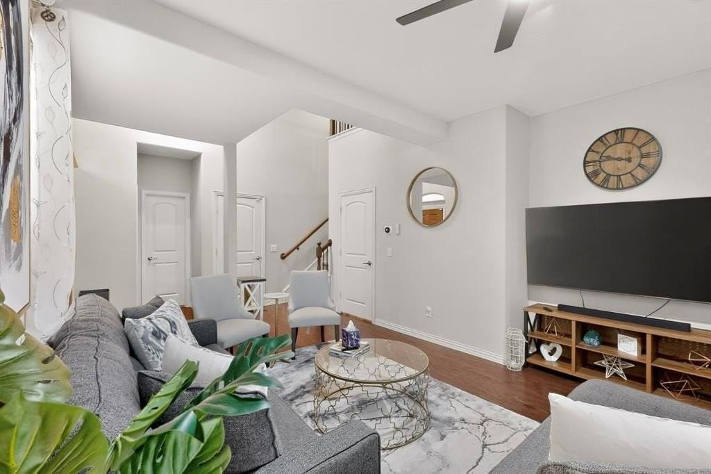 878 Vaquero St - Photo 7 of 40