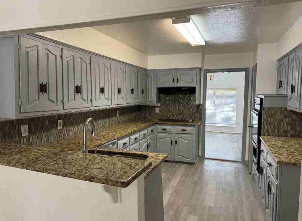 7747 Dentcrest Dr - Photo 4 of 19