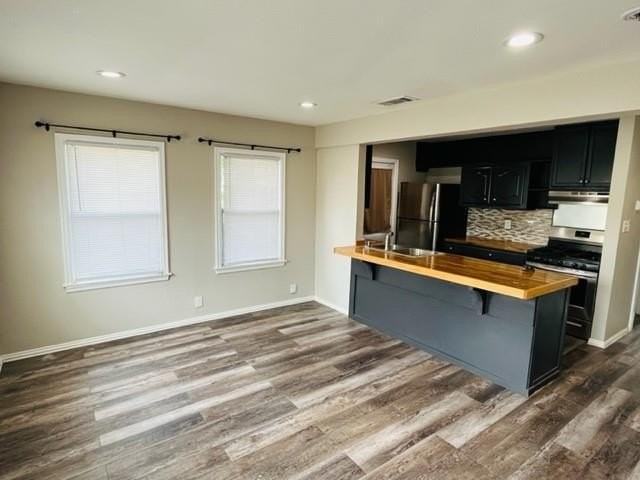 4000 Walker St - Photo 2 of 8