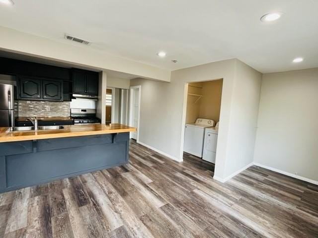 4000 Walker St - Photo 3 of 8