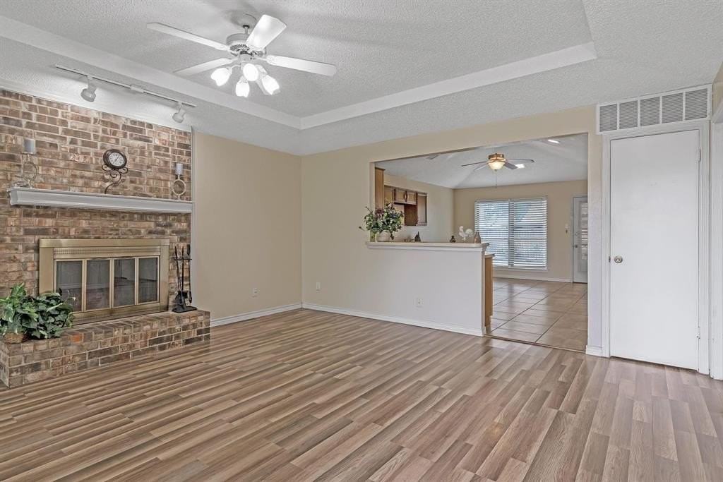 5730 Westchase Dr - Photo 5 of 28