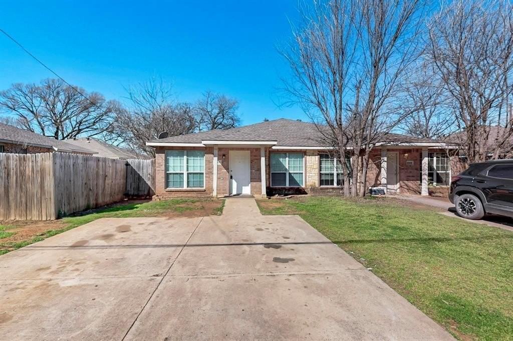 404 Truman St - Photo 3 of 40