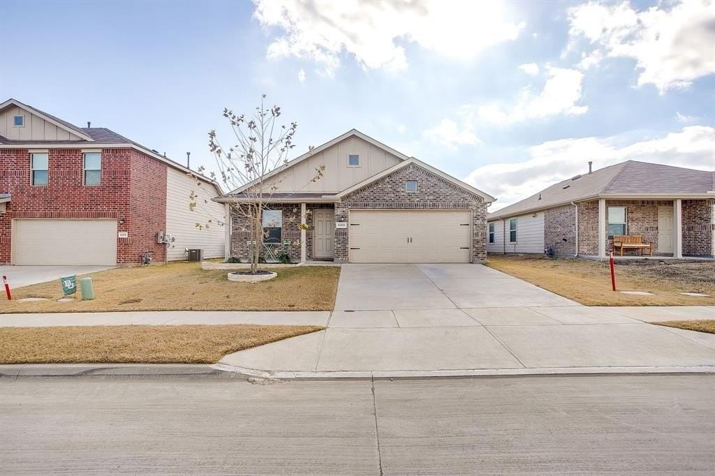 6329 Becker Ave - Photo 3 of 40